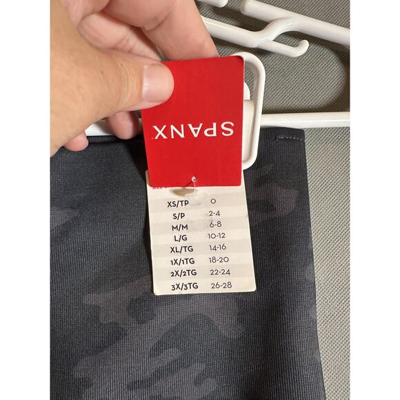 Spanx Leggings Womens Medium Camo Look At Me Now Seamless High Rise Yoga Gym - Picture 3 of 5